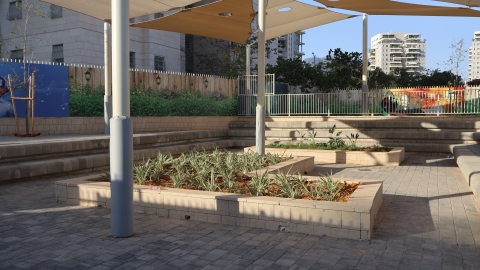 תמונת מרכז 3.JPG